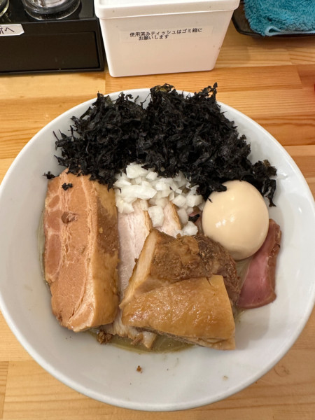「濃厚煮干らーめん　特製トッピング岩のり」@煮干らーめん 川むらの写真