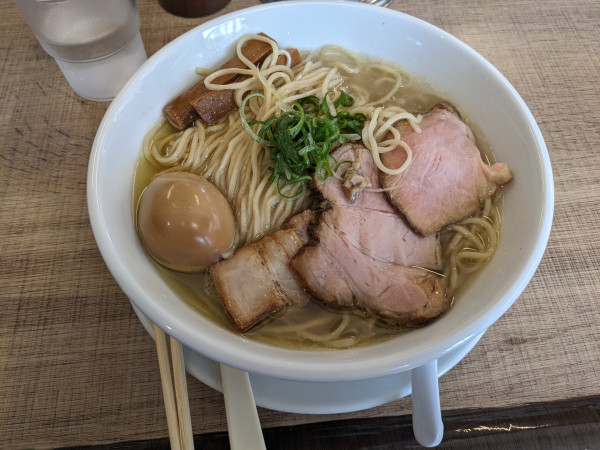 「味玉塩らーめん+大盛」@麺庵ちとせの写真