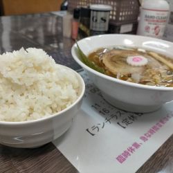 （ネオクラシカル）醤油ラーメン  白米（大盛り無料）