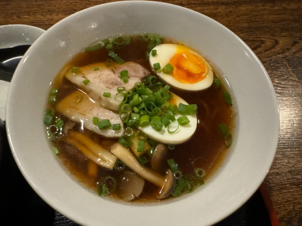 「醤油ラーメン」@中華料理 梦の写真