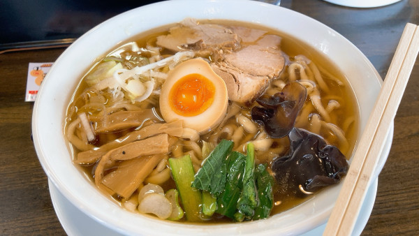 「手もみ中華そば」@自家製麺 仁の写真