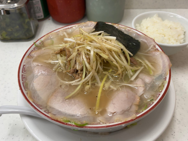 「ネギ中華そば＋無料ライス」@マルショーラーメン ヨドバシAkiba店の写真