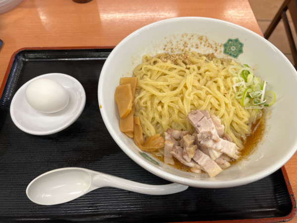 「汁なしラーメン（麺大盛）」@熱烈中華食堂 日高屋 柏東口中央町店の写真