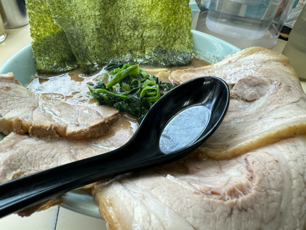 「ラーメン＋チャーシュー」@横浜家系ラーメン田中の写真