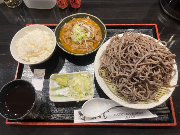 「つけ蕎麦もつ煮込みセット並 1100円」@つけ蕎麦 とろモツ煮込み なかじの写真