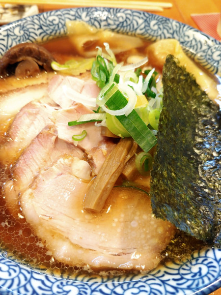 「はるゆたかちゃーしゅーわんたんめん・正油」@らーめん森や。の写真