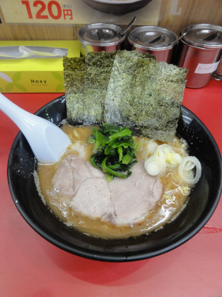 「豚骨醤油ラーメン650円ライス無料」@赤羽らーめん 粋の写真