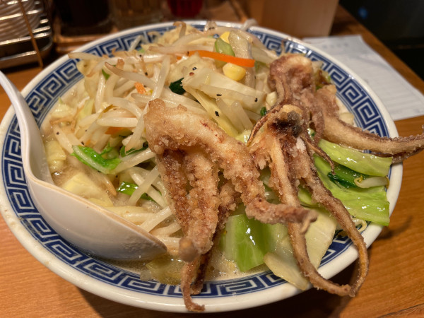 「ゲソ揚げタンメン」@トナリ 丸の内店の写真