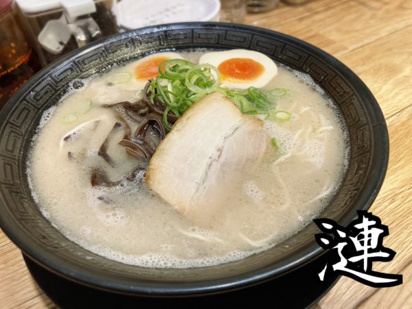 「さざなみ味玉入り￥880」@とんこつ拉麺 漣の写真