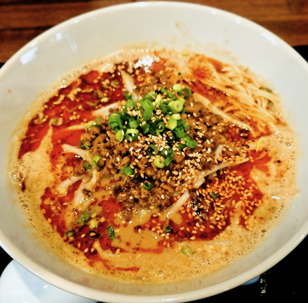 「汁あり担担麺+ご飯」@11区担担面の写真