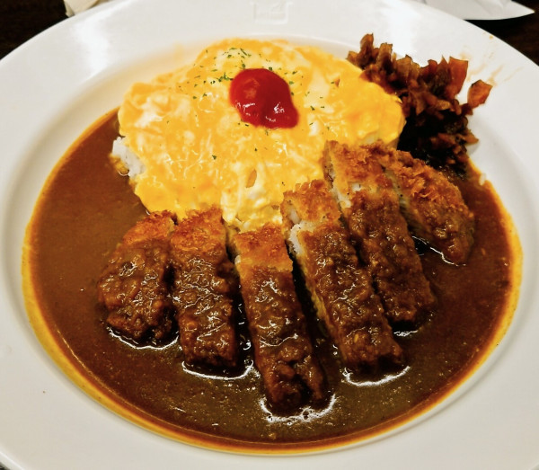 「ロースかつオムレツカレー」@マイカリー食堂 高田馬場店の写真