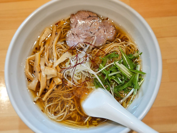 「醤油らぁ麺」@らぁ麺 いがっぺの写真