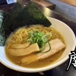 濃厚鶏豚白湯麺￥900