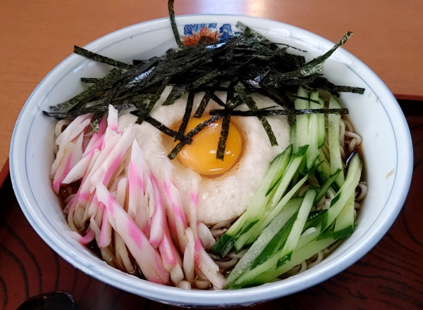 「冷しとろろそば（750円）、大盛り（100円）」@つくばの写真