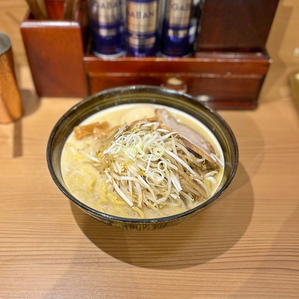「味玉味噌ラーメン」@いと井 東京ラーメン横丁店の写真
