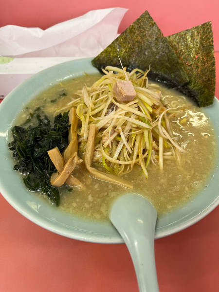 「ネギラーメン950円+ライス120円」@ラーメンショップ 下大野店の写真