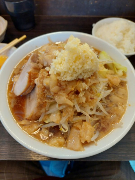 「ラーメン 小＋生卵＋ライス」@六麓 豚らーめんの写真