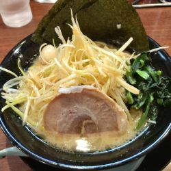 ネギラーメン（960円）