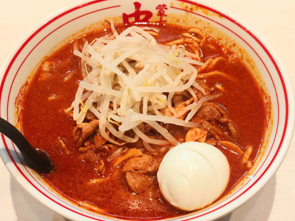 「北極ラーメン＋ゆで玉子」@蒙古タンメン 中本 高田馬場店の写真