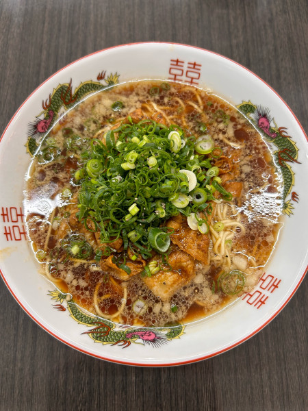 「葱豚らーめん」@肉らーめん 幸 京成臼井駅前店の写真