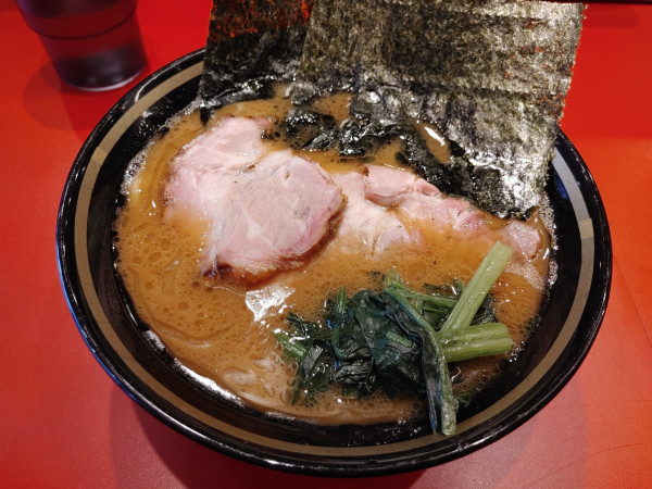 「ラーメン」@家系ラーメン 王道乃印 柏店の写真
