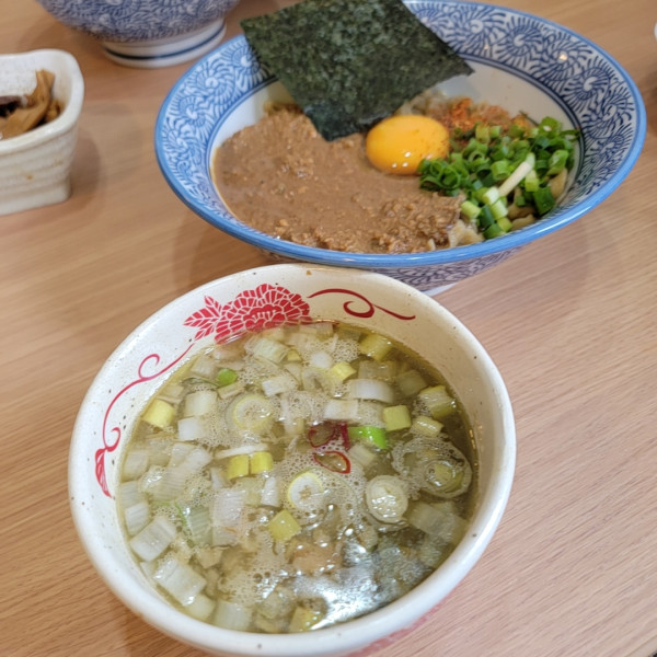 「【季節限定】牡蠣味噌のかまたまつけそば」@中華そば専門 とんちぼの写真