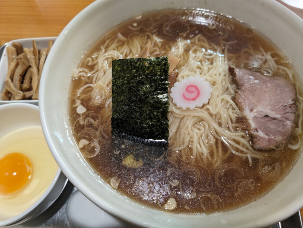 「中華麺　メンマ　生玉子」@日吉 大勝軒の写真