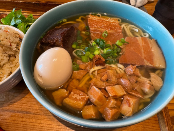 「BUNBUNそば」@Okinawa Soba EIBUNの写真