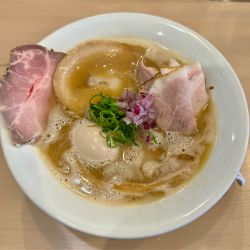 特製鶏パイタンらーめん