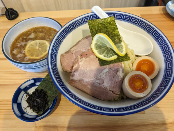 「特製煮干し塩つけ麺」@煮干しらーめん19の写真