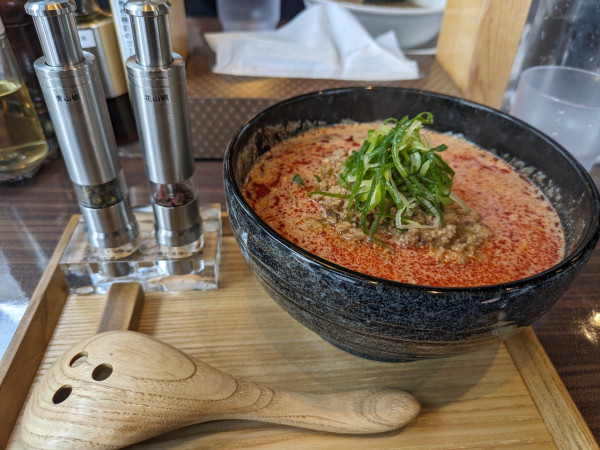 「担々麺(1100円)」@本気の焼豚 プルプル食堂の写真