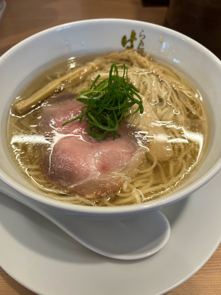 「牡蠣薫る塩ラーメン」@らぁ麺 はやし田 入間店の写真