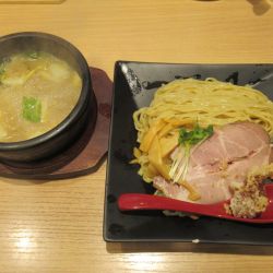 濃厚つけ麵（940円）