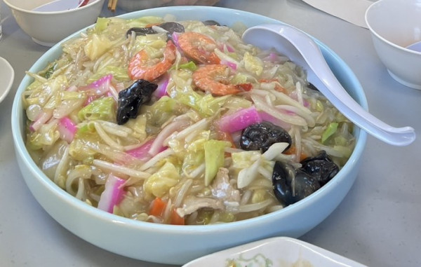 「皿うどん やわ麵 特盛」@九州ラーメン 友理 本店の写真