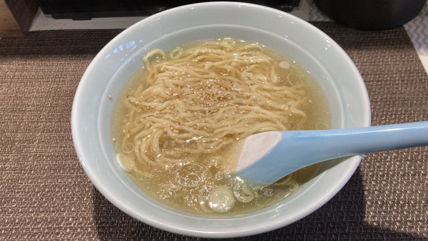 「かけらぁめん （塩）」@らぁめん 涼虎の写真