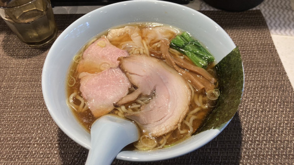 「涼虎らぁめん （醤油）」@らぁめん 涼虎の写真