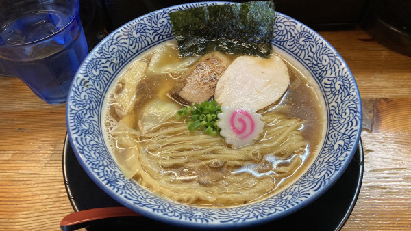 「醤油らぁめん」@麺匠 而今の写真