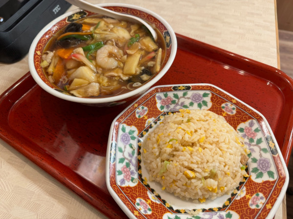 「半炒飯」@中華食堂 一番館 渋谷桜丘町店の写真