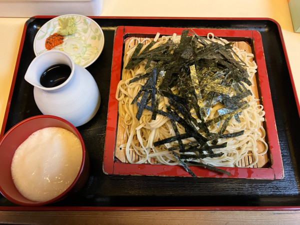 「冷しとろろそば大盛り」@やぶ千の写真