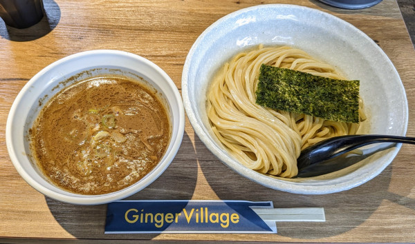 「濃厚豚骨魚介つけ麺」@Ginger Village 村岡屋の写真