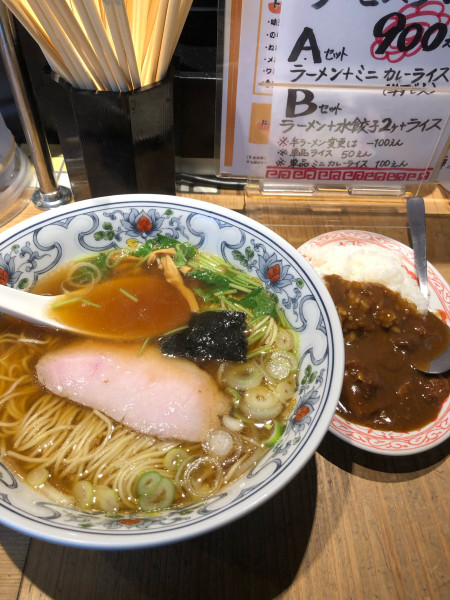 「ラーメンミニカレー」@らーめん・わんたん ゆう輝屋の写真