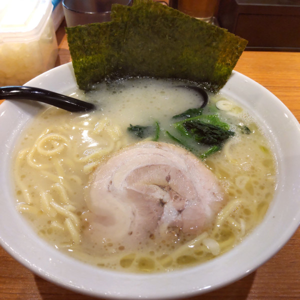 「ラーメン（￥800）」@横浜家系ラーメン 孝太郎 大森店の写真