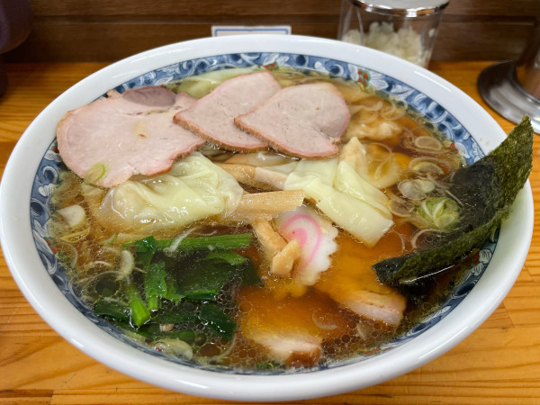 「焼豚ワンタン麺」@手打中華そば もりの写真