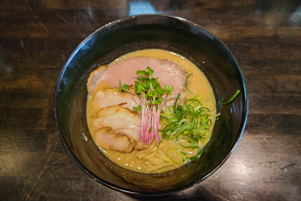 「鶏白湯」@麦とラーメンの写真
