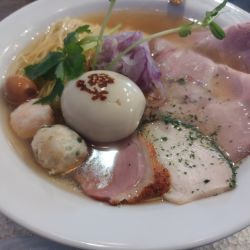 支那そば(塩)味玉トッピング