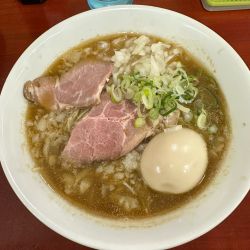 背脂煮干しラーメン