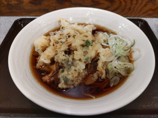 「天ぷらそば」@そば処 かめや 新橋店の写真
