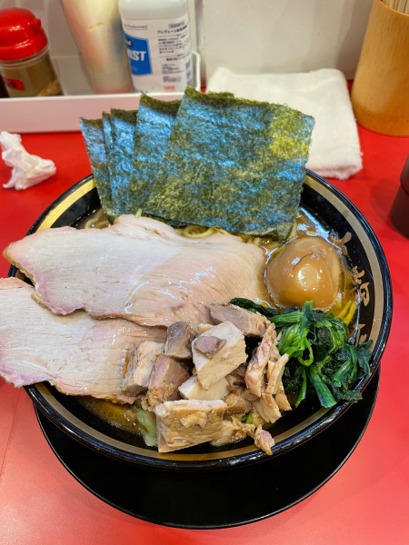 「特製ラーメン」@家系ラーメン大輝家 日吉店の写真