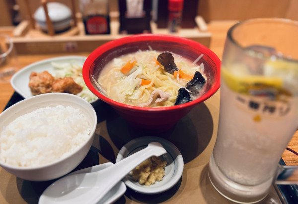 「タンメンから揚げ定食（￥1060）他」@やよい軒 蔵前店の写真