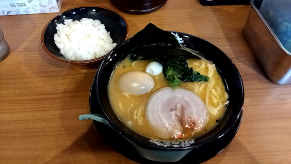 「味玉ラーメン(920円)」@町田商店 中山店の写真